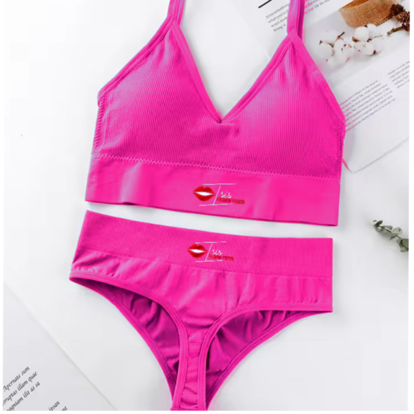 One-Size Women's Underwear Set With Logo